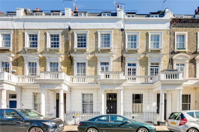 Апартаменты Victoria Violet Лондон Экстерьер фото